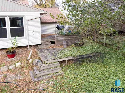 2812 S Summit Ave, Sioux Falls, SD 57105 photo 18