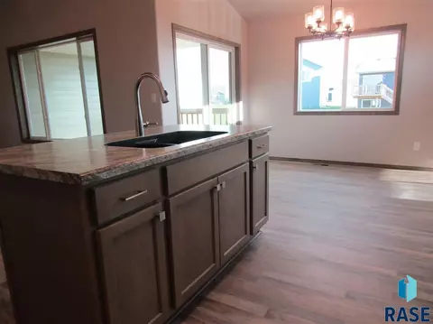 6208 S Dublin Ave, Sioux Falls, SD 57106 photo 9