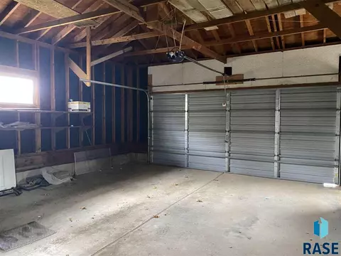 700 E 4th St, Freeman, SD 57029 photo 26