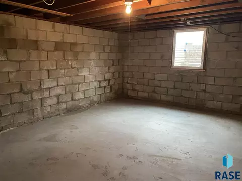 700 E 4th St, Freeman, SD 57029 photo 20