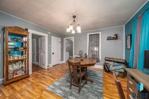 202 E 3rd St, Dell Rapids, SD 57022 photo 6