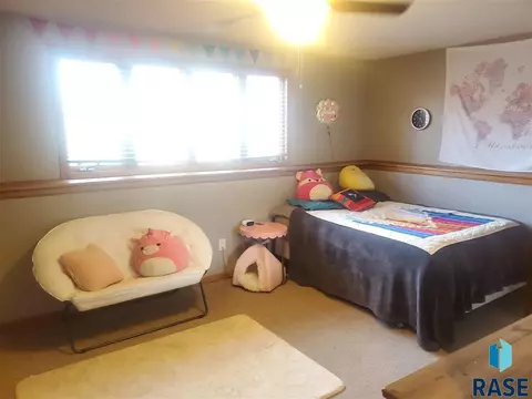 810 S Parkview Cir, Brandon, SD 57005 photo 17