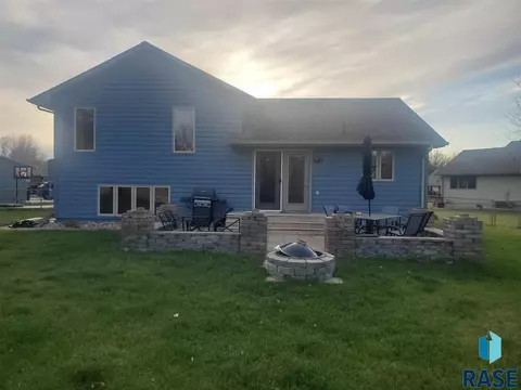 810 S Parkview Cir, Brandon, SD 57005 photo 32