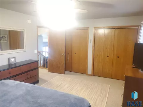 810 S Parkview Cir, Brandon, SD 57005 photo 11