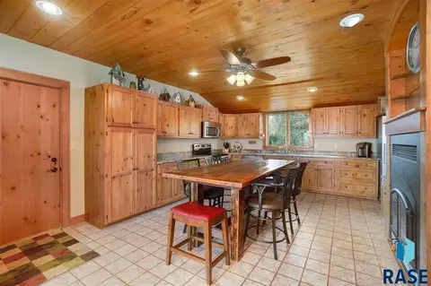 47877 259th St, Brandon, SD 57005 photo 10