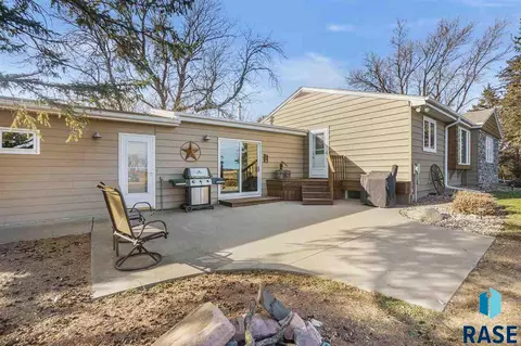47877 259th St, Brandon, SD 57005 photo 4