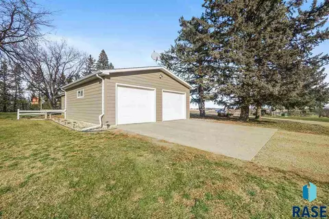 47877 259th St, Brandon, SD 57005 photo 3