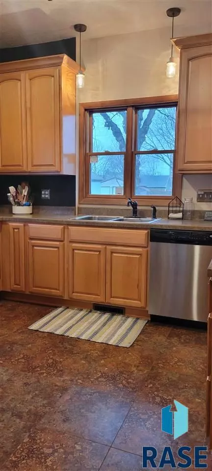 511 3rd St, Pipestone, MN 56164 photo 5