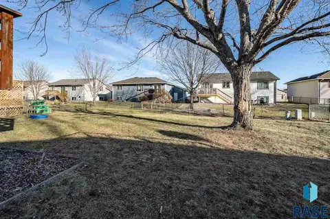 5204 S Drexel Dr, Sioux Falls, SD 57106 photo 24