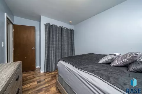 5204 S Drexel Dr, Sioux Falls, SD 57106 photo 16