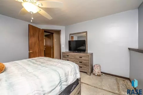 5204 S Drexel Dr, Sioux Falls, SD 57106 photo 14