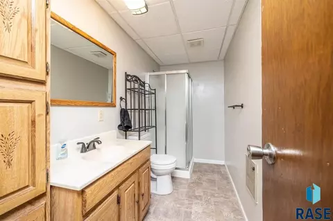5204 S Drexel Dr, Sioux Falls, SD 57106 photo 18