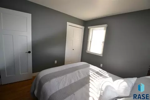 1409 S Comet Rd, Sioux Falls, SD 57103 photo 6