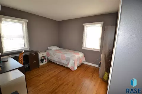 1409 S Comet Rd, Sioux Falls, SD 57103 photo 9