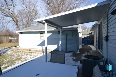 1409 S Comet Rd, Sioux Falls, SD 57103 photo 16