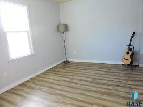 1205 S Gary Dr, Sioux Falls, SD 57103 photo 8