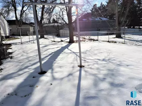 1205 S Gary Dr, Sioux Falls, SD 57103 photo 17