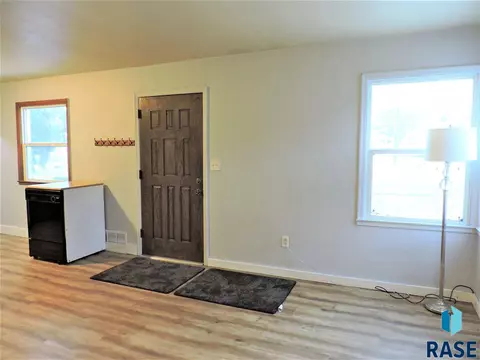 1205 S Gary Dr, Sioux Falls, SD 57103 photo 6