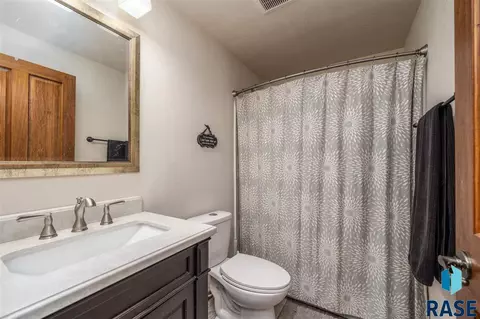 1120 N Cole Ave, Tea, SD 57064 photo 19