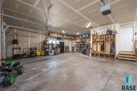 1120 N Cole Ave, Tea, SD 57064 photo 22