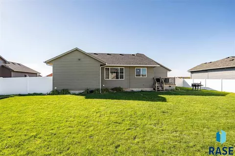 1120 N Cole Ave, Tea, SD 57064 photo 23