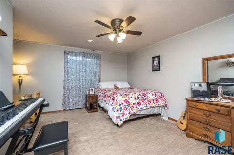 1120 N Cole Ave, Tea, SD 57064 photo 16