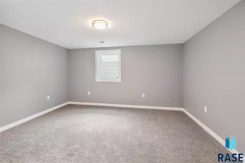 1109 Northview Dr, Dell Rapids, SD 57022 photo 26