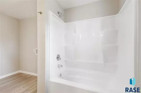1109 Northview Dr, Dell Rapids, SD 57022 photo 15