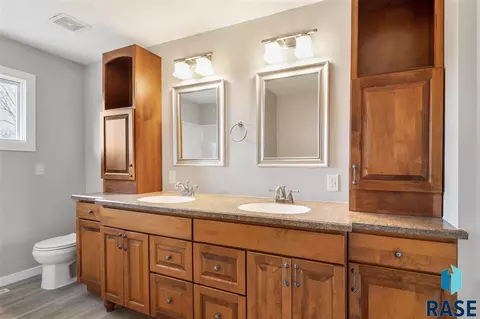 1109 Northview Dr, Dell Rapids, SD 57022 photo 13
