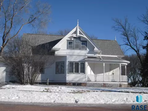 302 E 6th St, Dell Rapids, SD 57022 photo 21