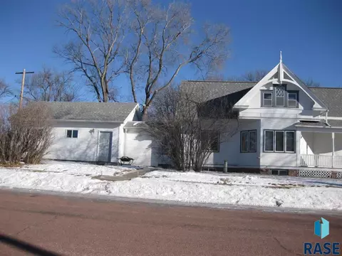302 E 6th St, Dell Rapids, SD 57022 photo 22