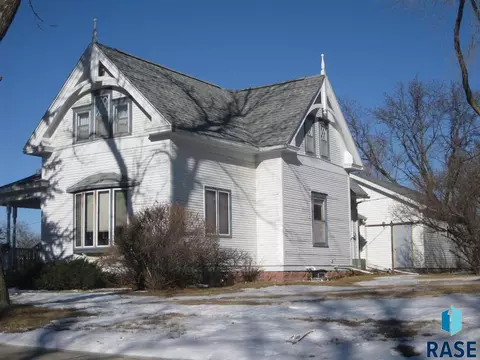 302 E 6th St, Dell Rapids, SD 57022 photo 19