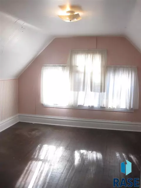 302 E 6th St, Dell Rapids, SD 57022 photo 13