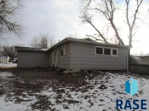 2012 E 31st St, Sioux Falls, SD 57104 photo 13