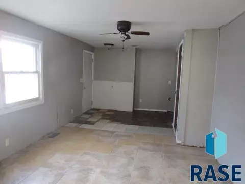 2012 E 31st St, Sioux Falls, SD 57104 photo 11