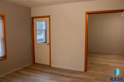 618 S Main St, Canton, SD 57013 photo 8