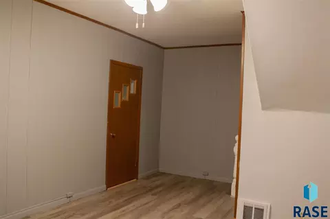 618 S Main St, Canton, SD 57013 photo 6