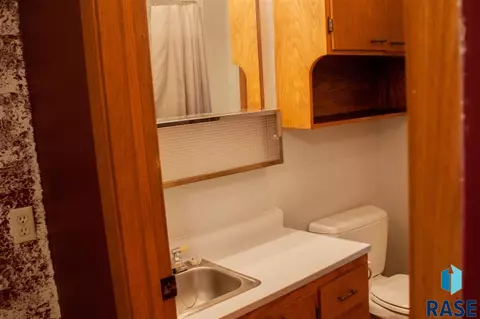 618 S Main St, Canton, SD 57013 photo 10