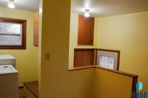 618 S Main St, Canton, SD 57013 photo 15