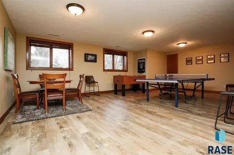 301 E Pinehurst Dr, Sioux Falls, SD 57108 photo 20