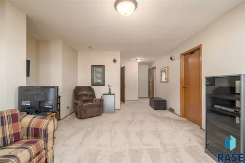 3721 E Oak St, Sioux Falls, SD 57103 photo 26