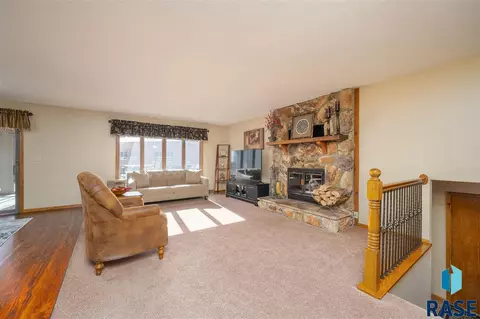 3721 E Oak St, Sioux Falls, SD 57103 photo 7