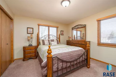 3721 E Oak St, Sioux Falls, SD 57103 photo 11