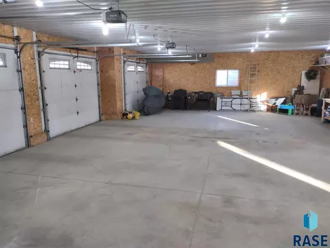 322 E 9th St, Miller, SD 57362 photo 22