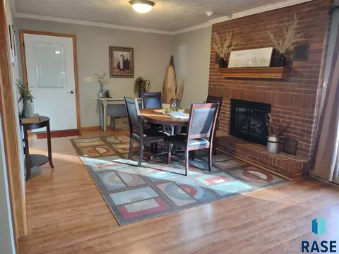 322 E 9th St, Miller, SD 57362 photo 4