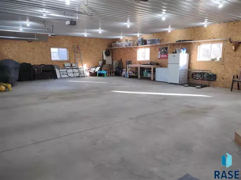 322 E 9th St, Miller, SD 57362 photo 23