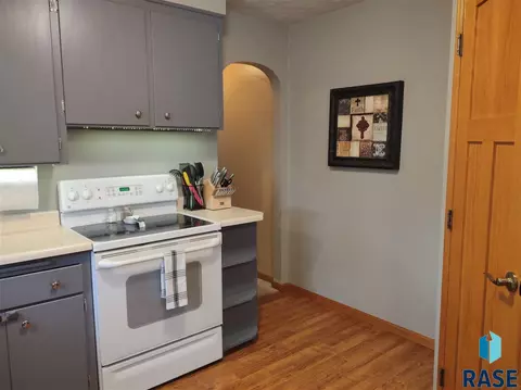 322 E 9th St, Miller, SD 57362 photo 8