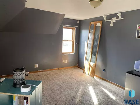 300 E State St, Marion, SD 57043 photo 14