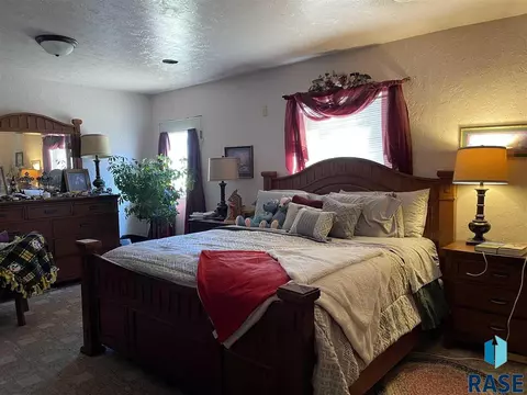 300 E State St, Marion, SD 57043 photo 23