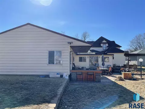 300 E State St, Marion, SD 57043 photo 26